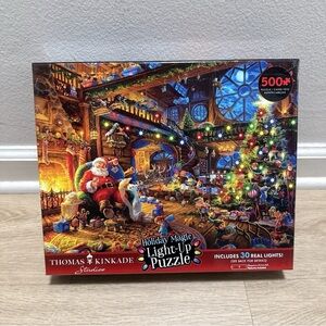 Ceaco Thomas Kinkade Santa Holiday Magic Light Up 500-Piece Interlocking Jigsaw